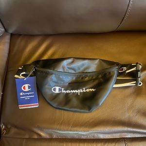 Champion Hip Pack (fanny pack) NEW